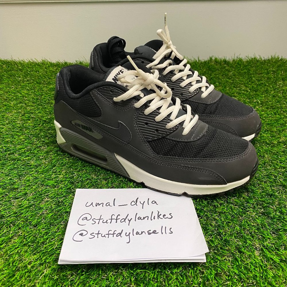Used! Nike Air Max 90 Essential "Anthracite / Black"  - Size 10